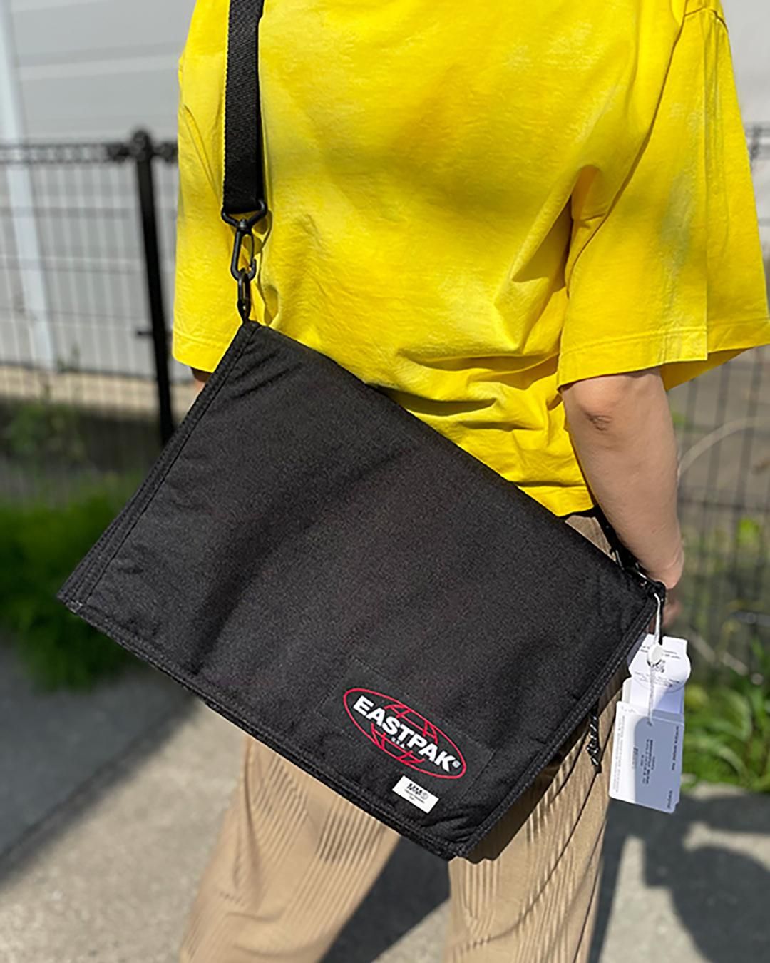 MM6 MAISON MARGIELA × EASTPAK｜CREW XL SHOULDER BAG｜BLACK｜2022SS