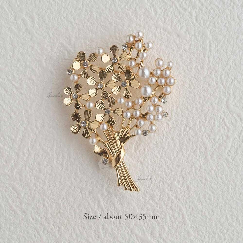 ジュエリス フラワーブーケ パール クリスタル ブローチ | 幸せを運ぶ