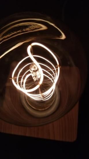 量子の光 クォンタムヒーリングライト卓上用