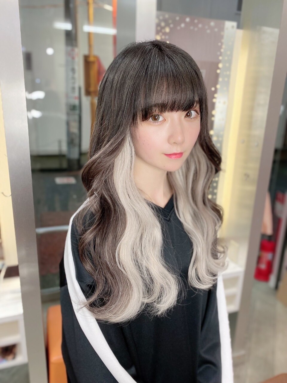 ホワイトアッシュ#シールエクステ#デザインカラー#エクステ#新宿