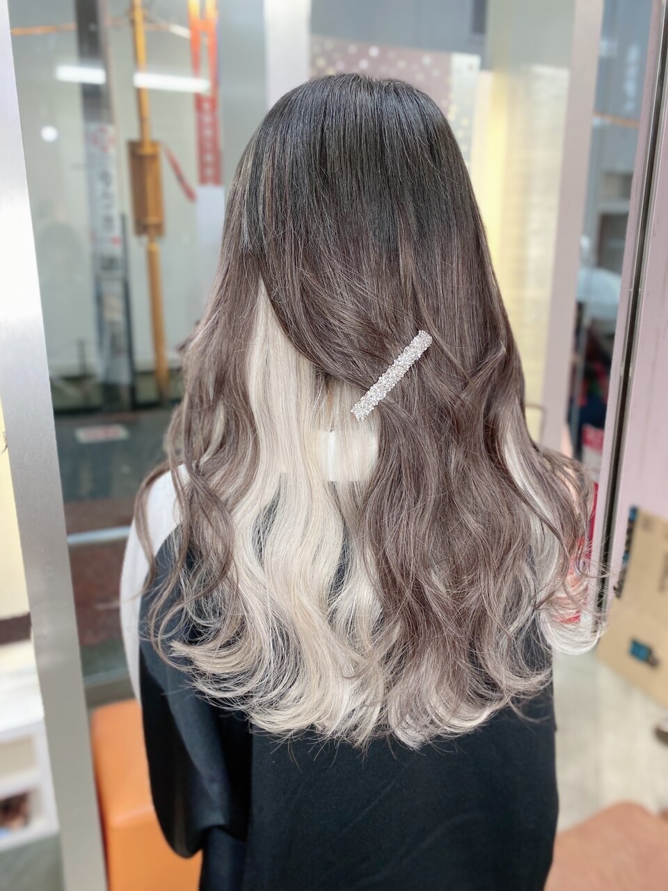 ホワイトアッシュ#シールエクステ#デザインカラー#エクステ#新宿