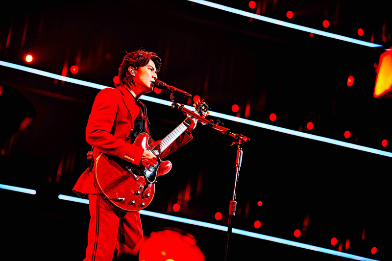 オフィシャルレポ】福山雅治、4年ぶりに帰って来た完全体の〈冬の大