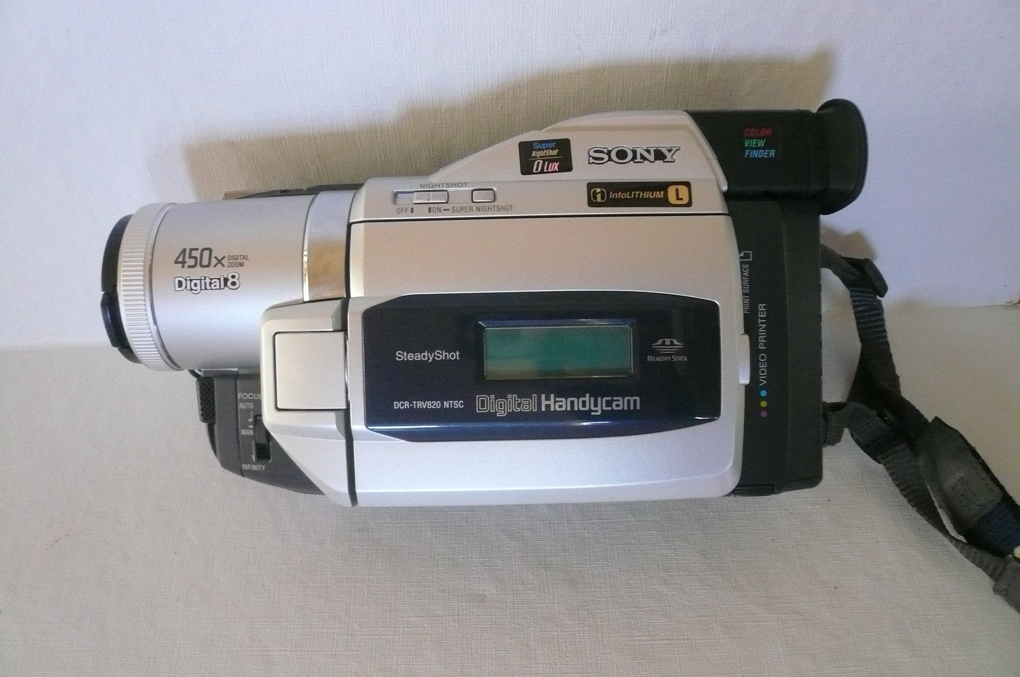 sony DCR-TRV820 digital8 stereo NTSC camcorder plays 8mm Hi8