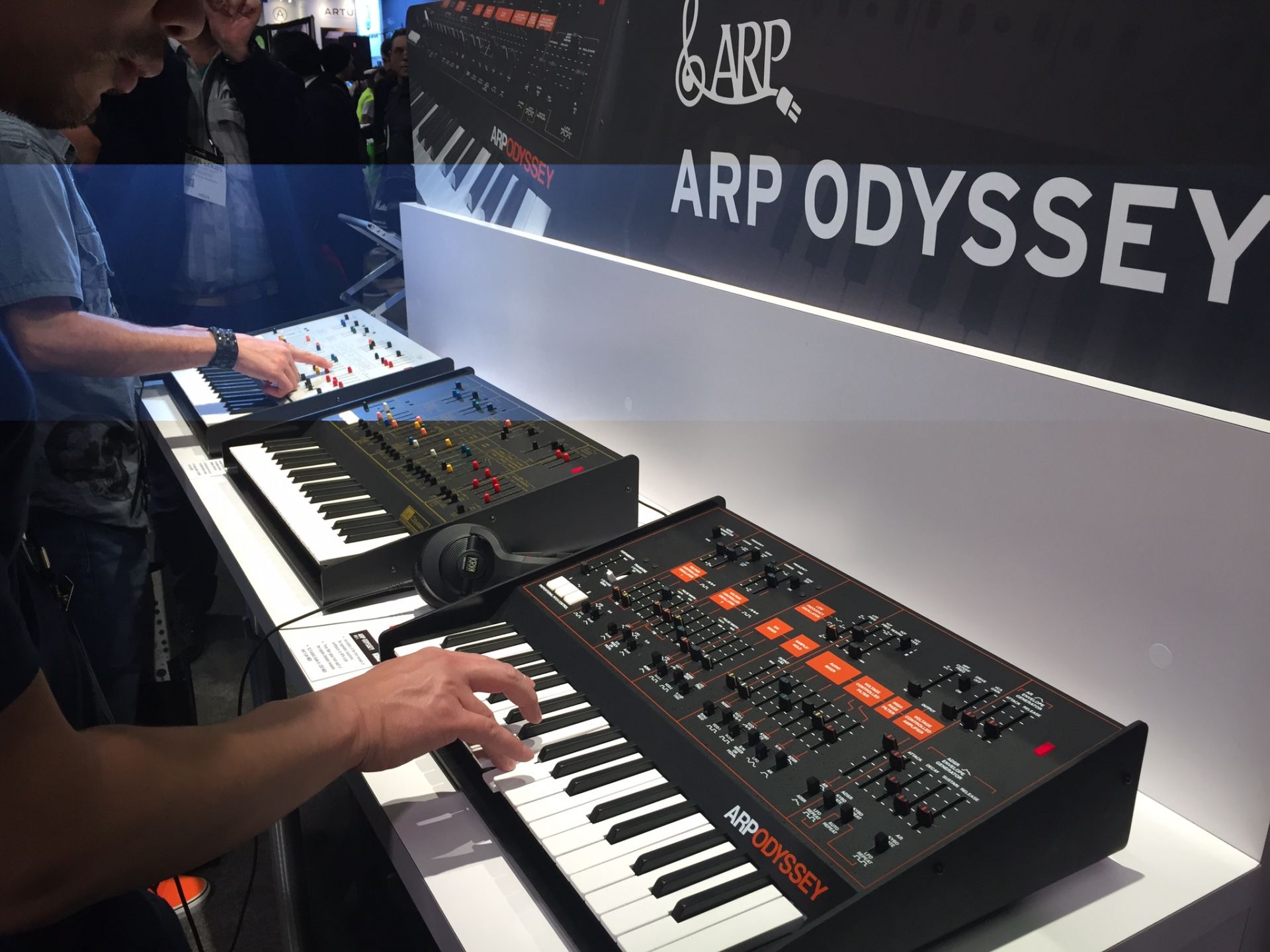 KORGが伝説のアナログ・シンセサイザーARP Odysseyを完全復刻
