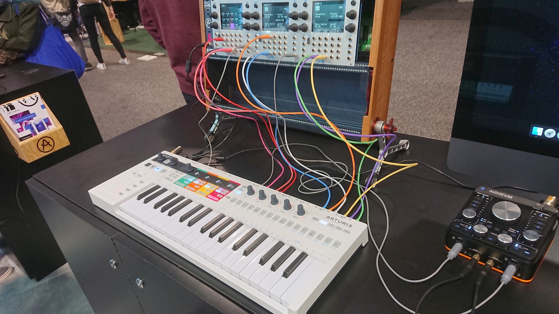 Arturia KeyStep Pro | 4つの独立したシーケンサーを搭載した