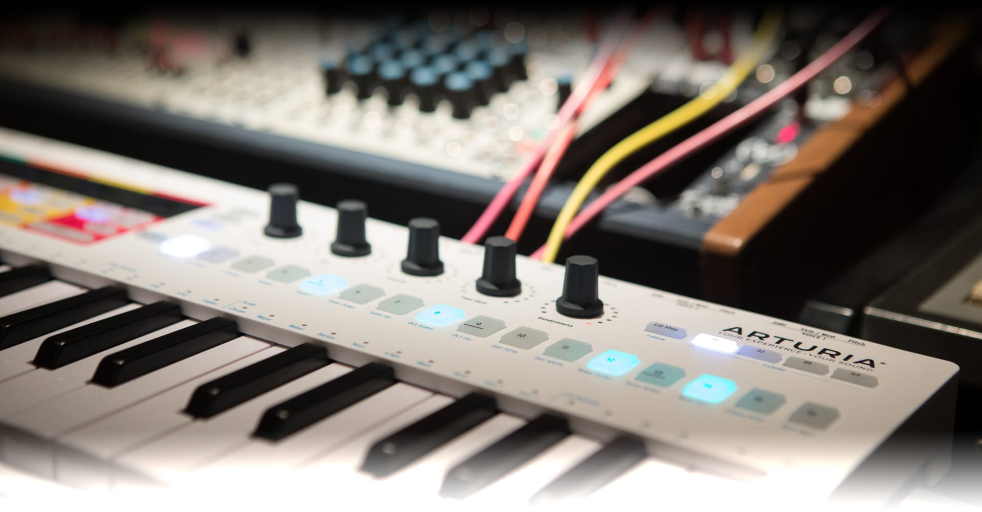 Arturia KeyStep Pro | 4つの独立したシーケンサーを搭載した