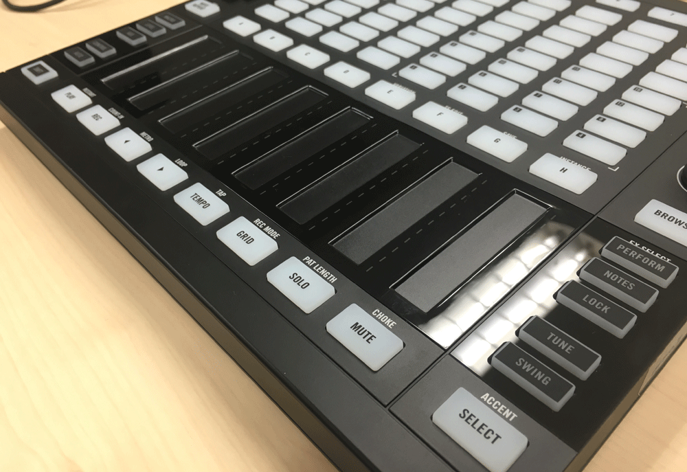 MASCHINE JAM レビュー！まさに楽器として確立したコントローラー