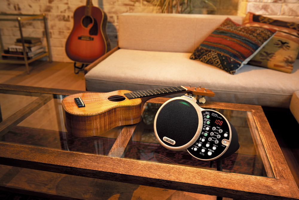 BOSS DR-01S 発表！18種類の楽器を内蔵したアンプ搭載リズム・ボックス