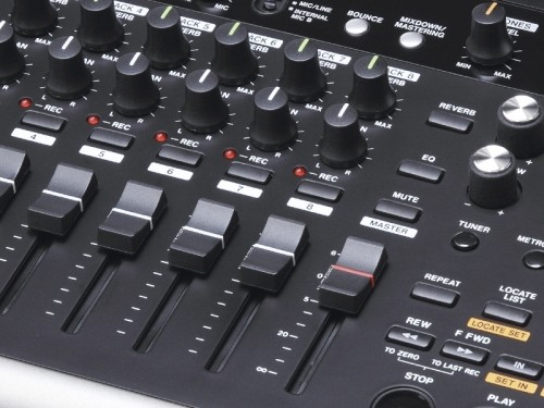 TASCAM DIGITAL PORTASTUDIO『DP-03SD』発表！録音、編集