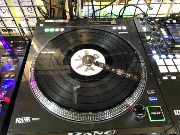 DJ HAGIの小ネタ日記】RANE TWELVEがクイックリリース式の3RD VINYLに