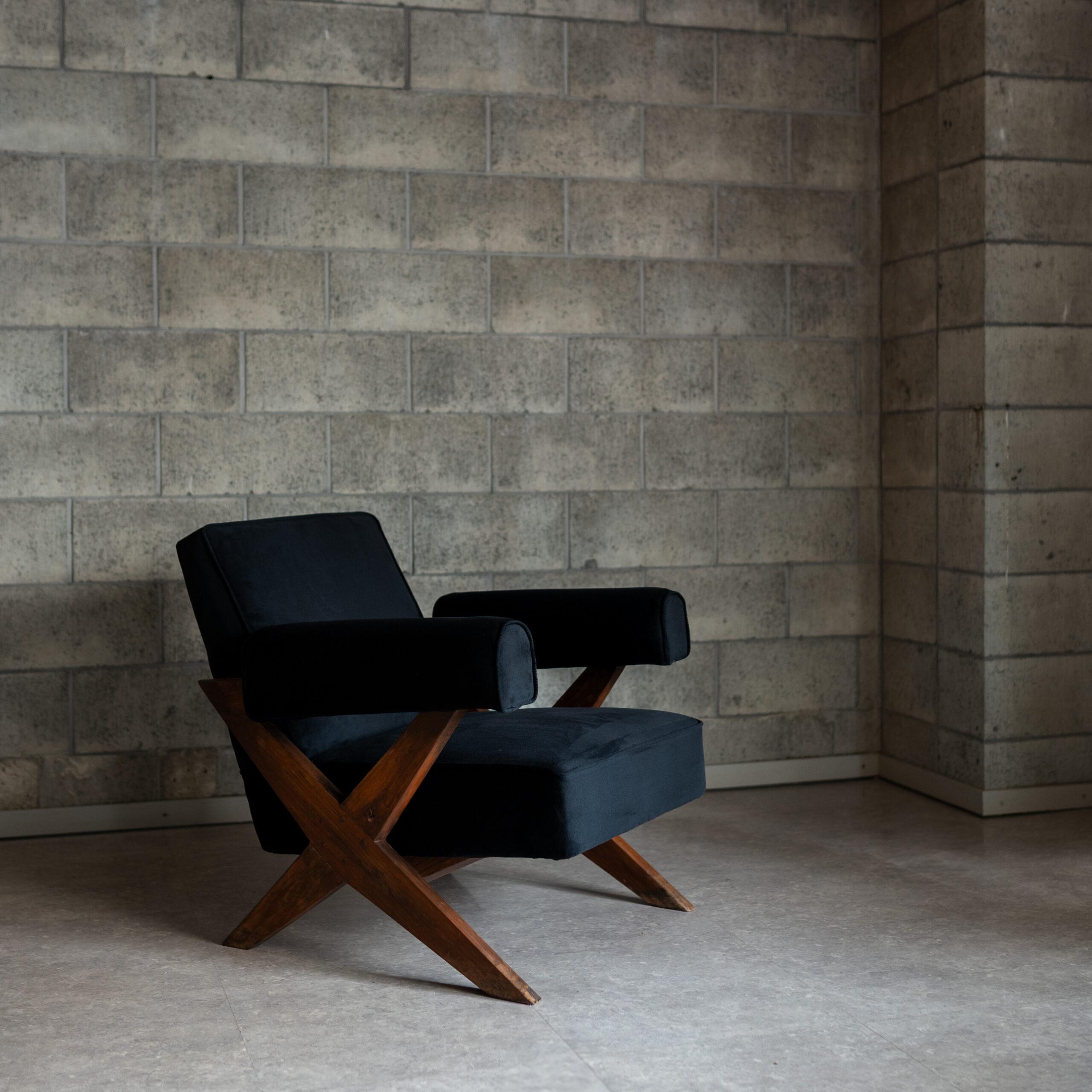 PIERRE JEANNERET – X-Leg Armchair - Objet d' art