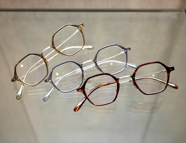 YELLOWS PLUS (イエローズプラス) 新作ヘキサゴン(六角形)型のソフト枠