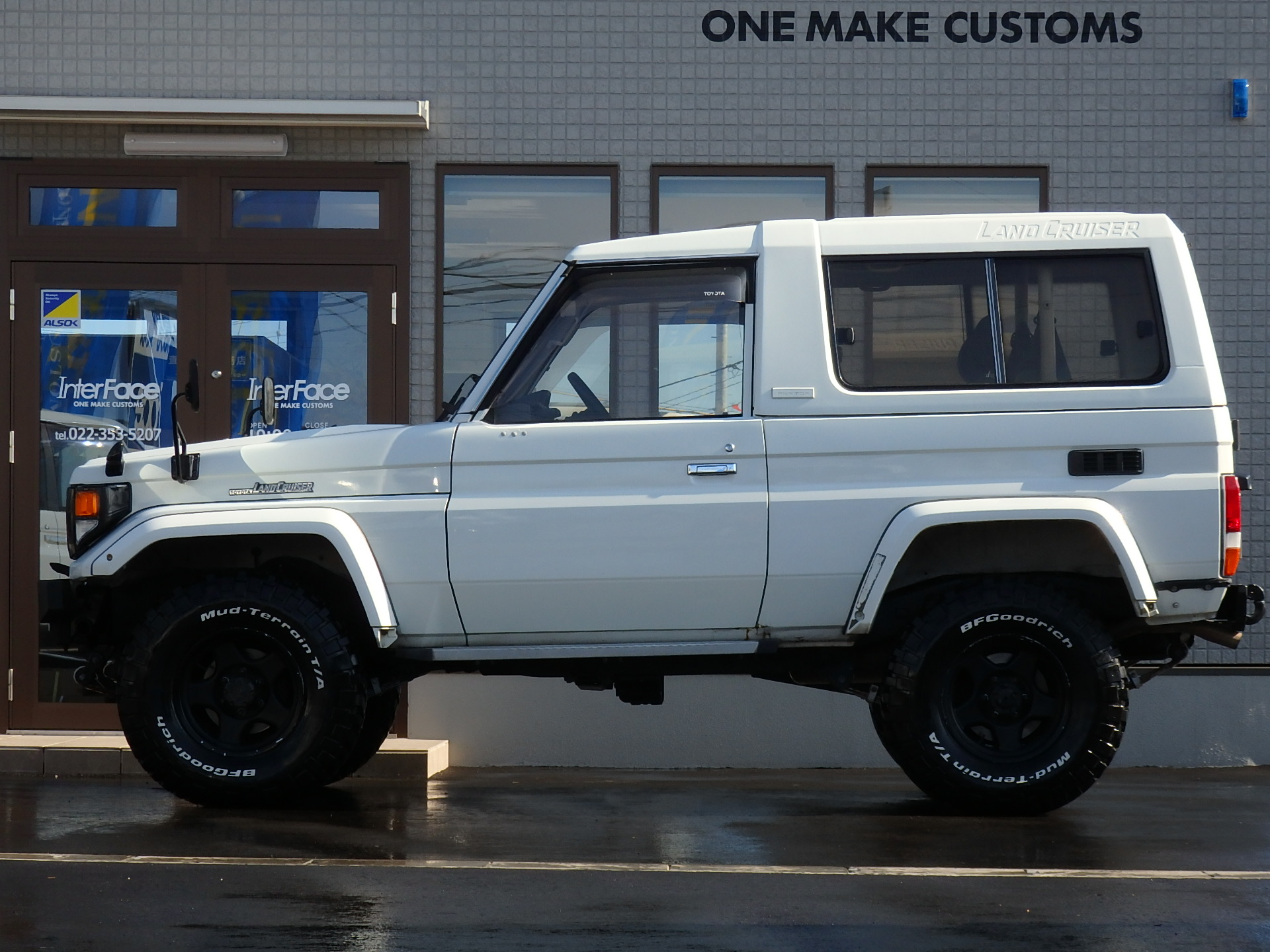 ランクル73前後リーフ後期型ZX☆純正ホワイト♪フェンダーミラー