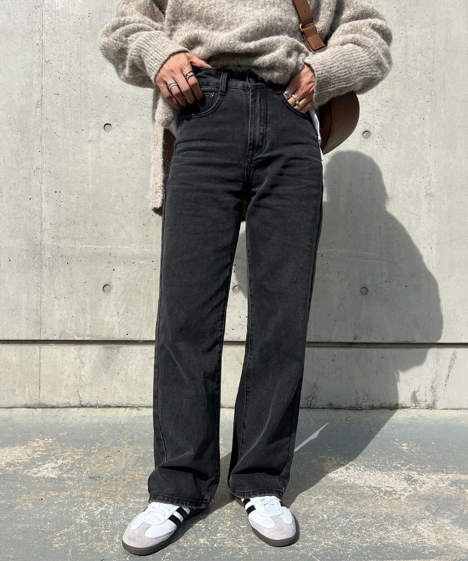 ストレートブラックデニム | Straight black denims(chiica select)