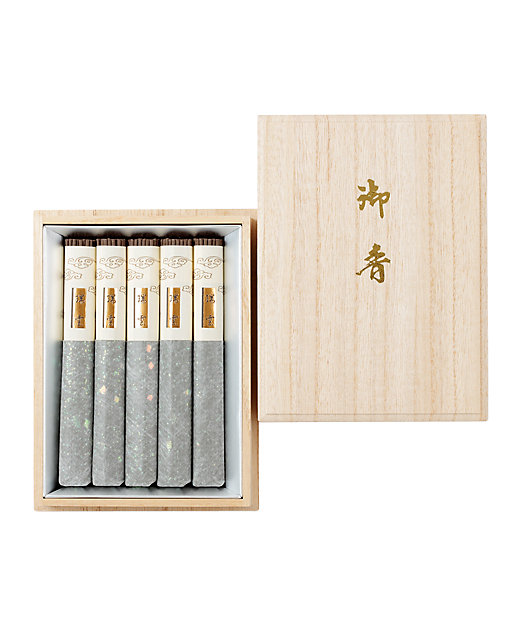 瑞雲 桐箱短寸5入 | 日本香堂/ニッポンコウドウ | 三越伊勢丹