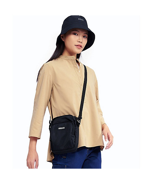 撥水 ネイバーフッド ショルダーポーチ ／ ショルダーバッグ | AIGLE