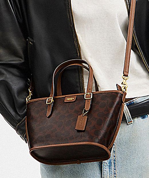 タクシー トート バッグ 21・シグネチャー キャンバス | COACH