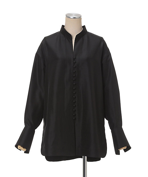 Basic Silk MultiーButtoned Blouse