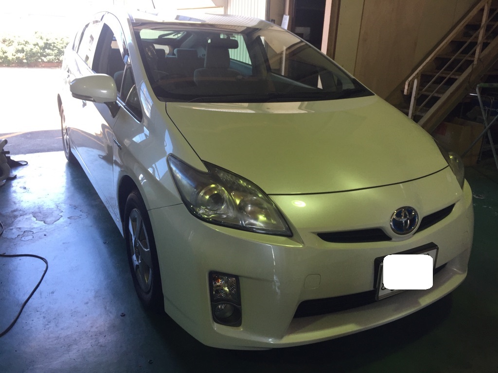 トヨタ プリウス エアコン修理（電動コンプレッサ交換）行いました