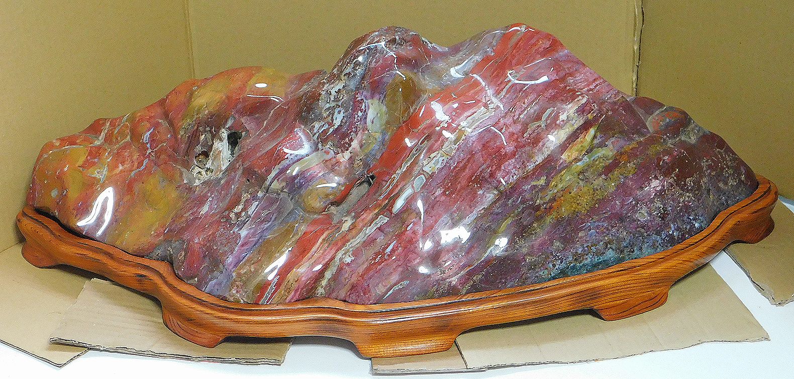 緋山酔恭「山水石美術館」 日本の美がここにある！！ 全国の水石・美石