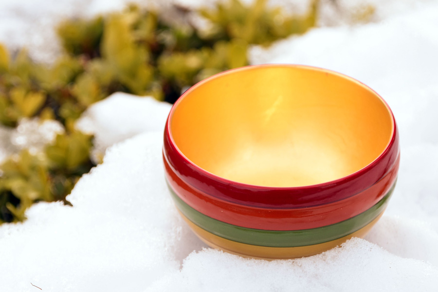 ぐい呑み 独楽文様 内金箔 木製 漆塗り 盃 おちょこ 酒器 FC4-7 漆器の井助