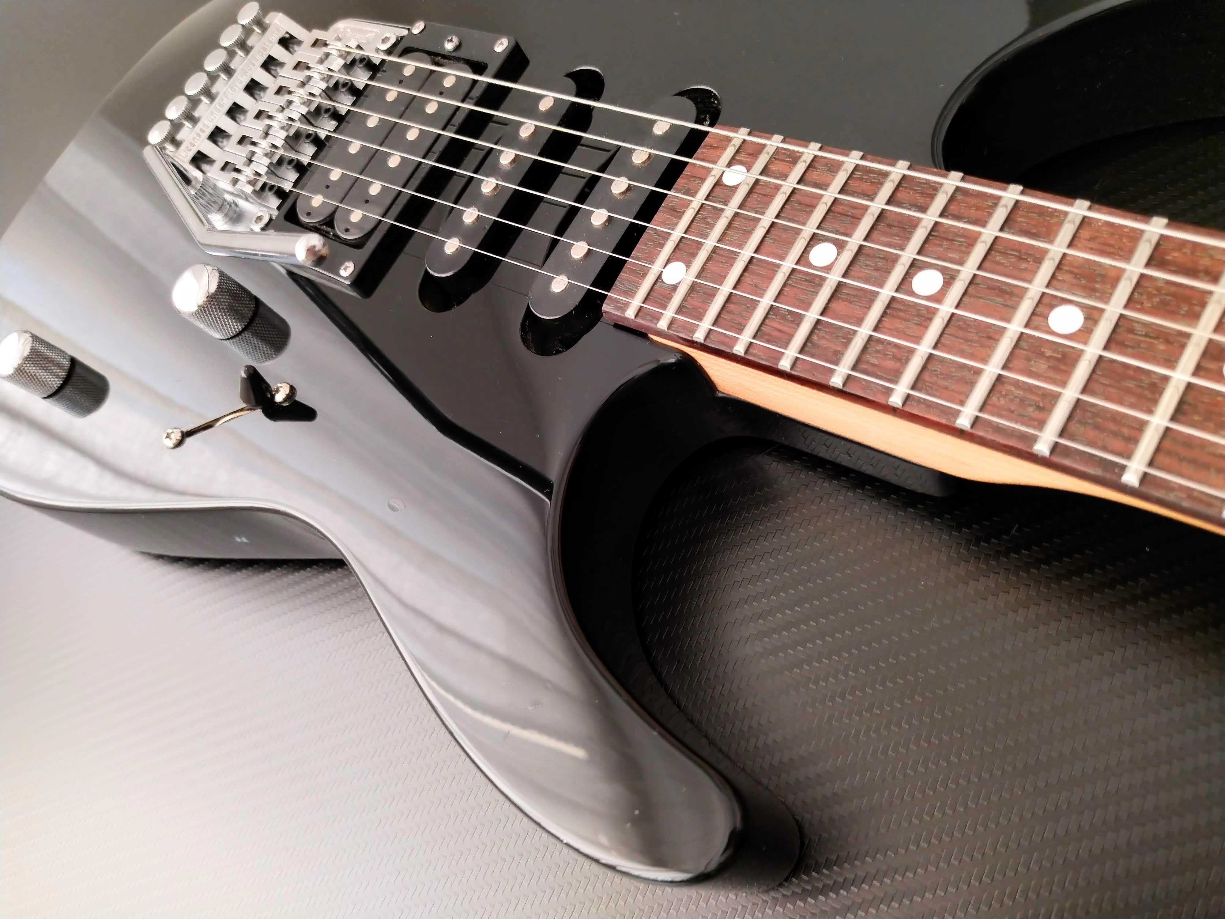 Gitara Charvel by Jackson CDS-045 - FR tremolo - 1992 JAPAN