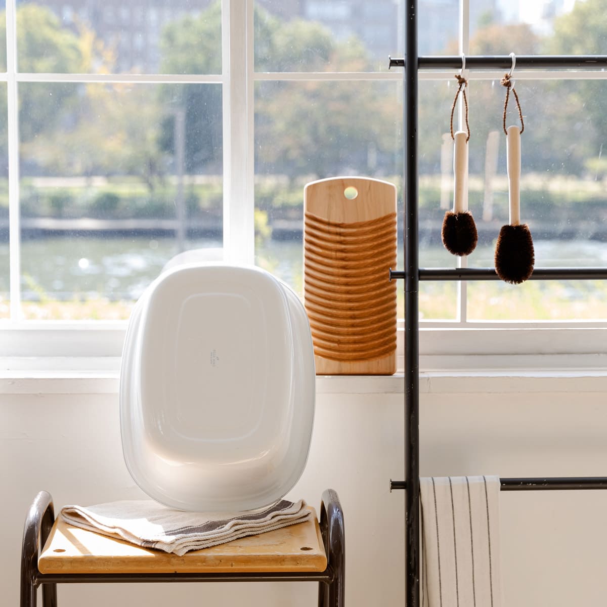 野田琺瑯】楕円型 洗い桶 | itomani（いとまに）｜日常の「暇（いとま