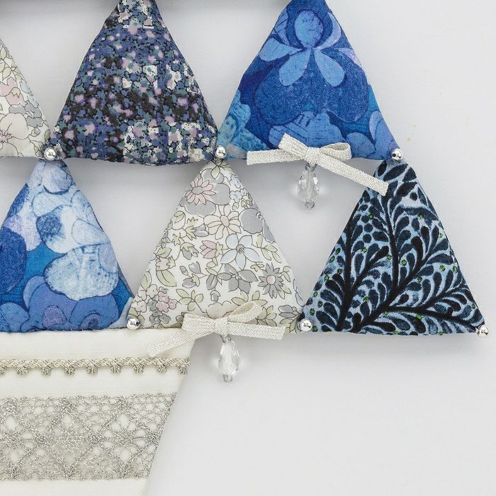 トライアングルツリー＜リュクス・ノエル＞ | リバティ 生地、編み物