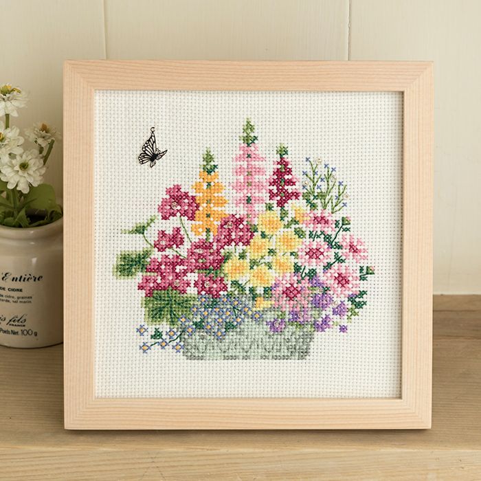 クロスステッチフレーム＜憧れのお庭から＞ | リバティ 生地、編み物