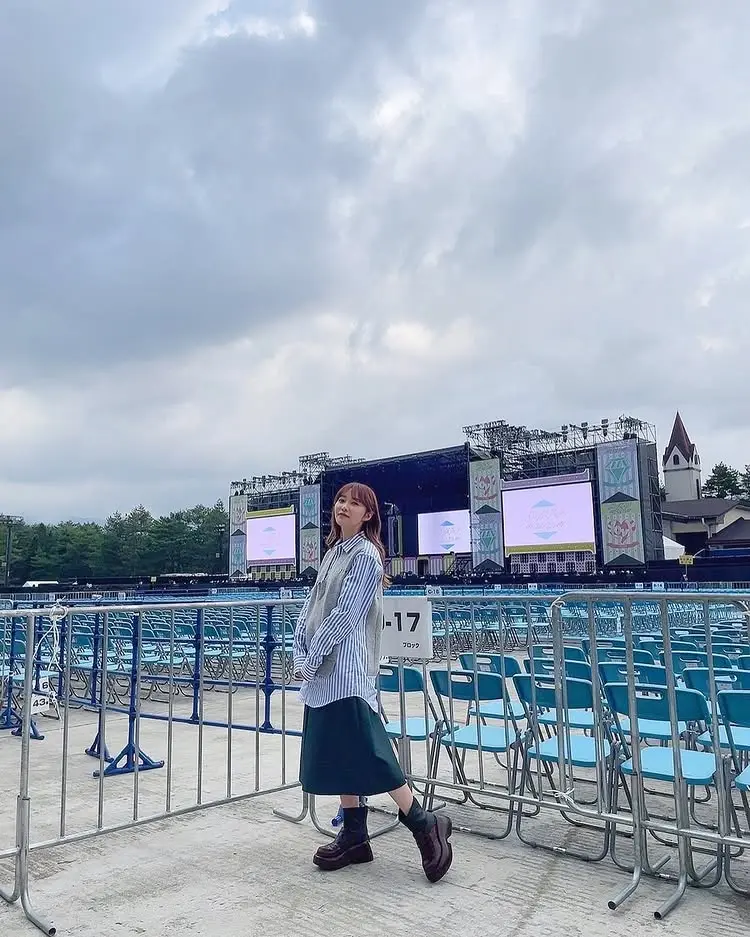 MAISON MARGIELAの服を着た指原莉乃さんのコーデ 私服/衣装/購入先 - Woomy