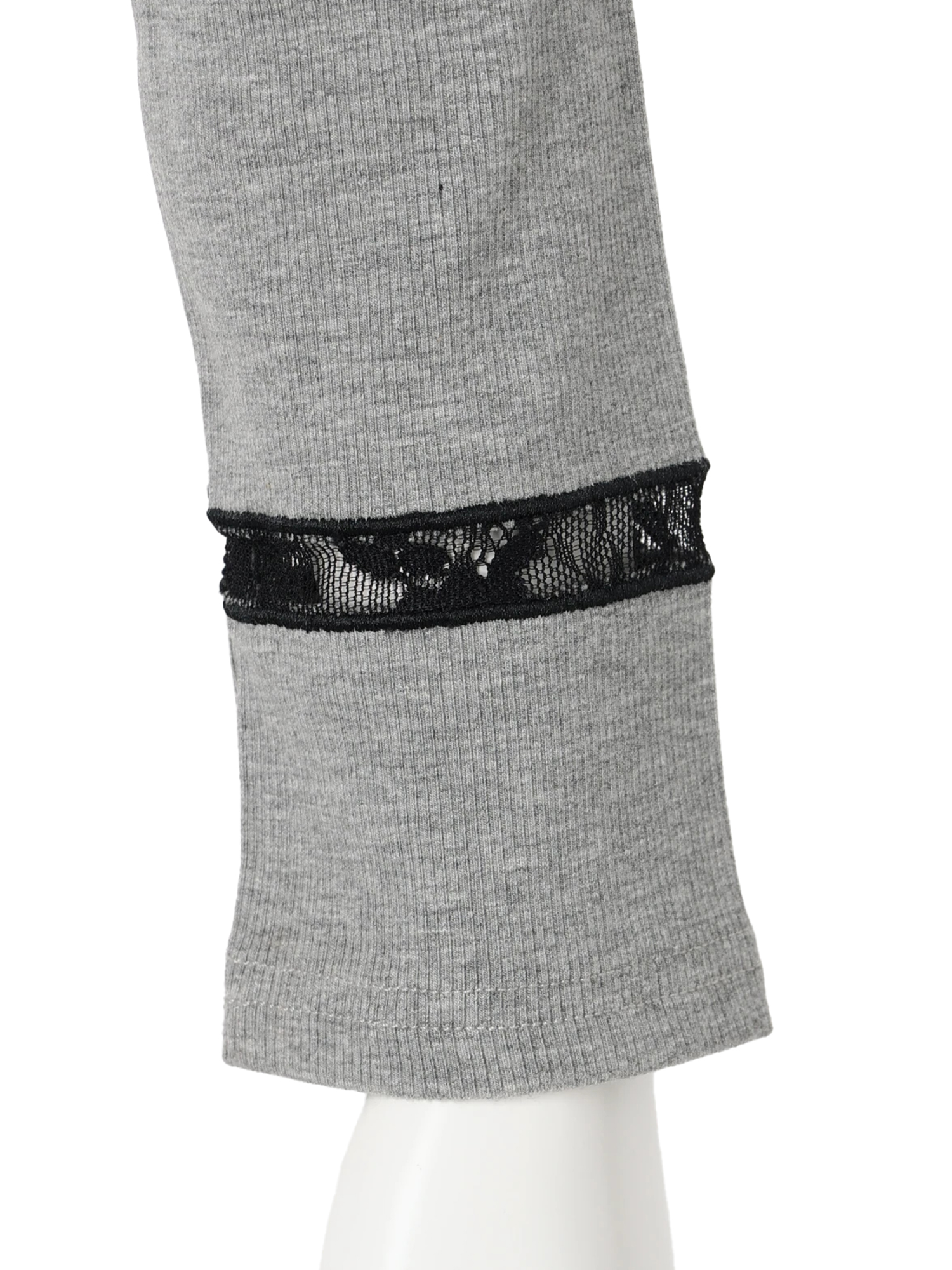 LIP SERVICE（リップサービス）｜ シアーレースリボンカットトップス