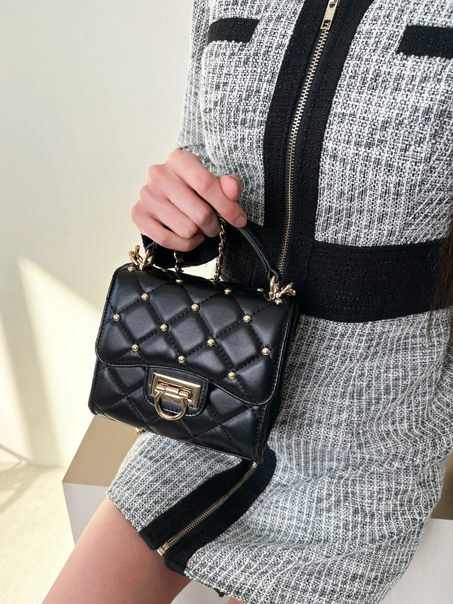 LIP SERVICE（リップサービス）｜ キルティングスタッズミニバッグ