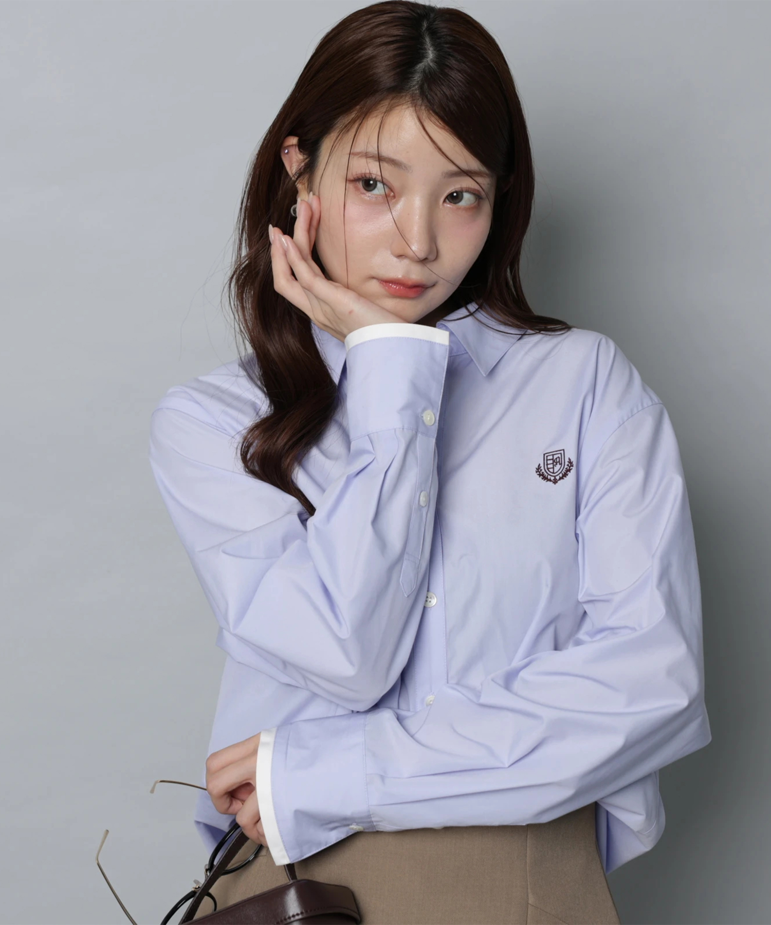 エンブレム刺繍シャツブラウス | シャツ・ブラウス | Apuweiser-riche