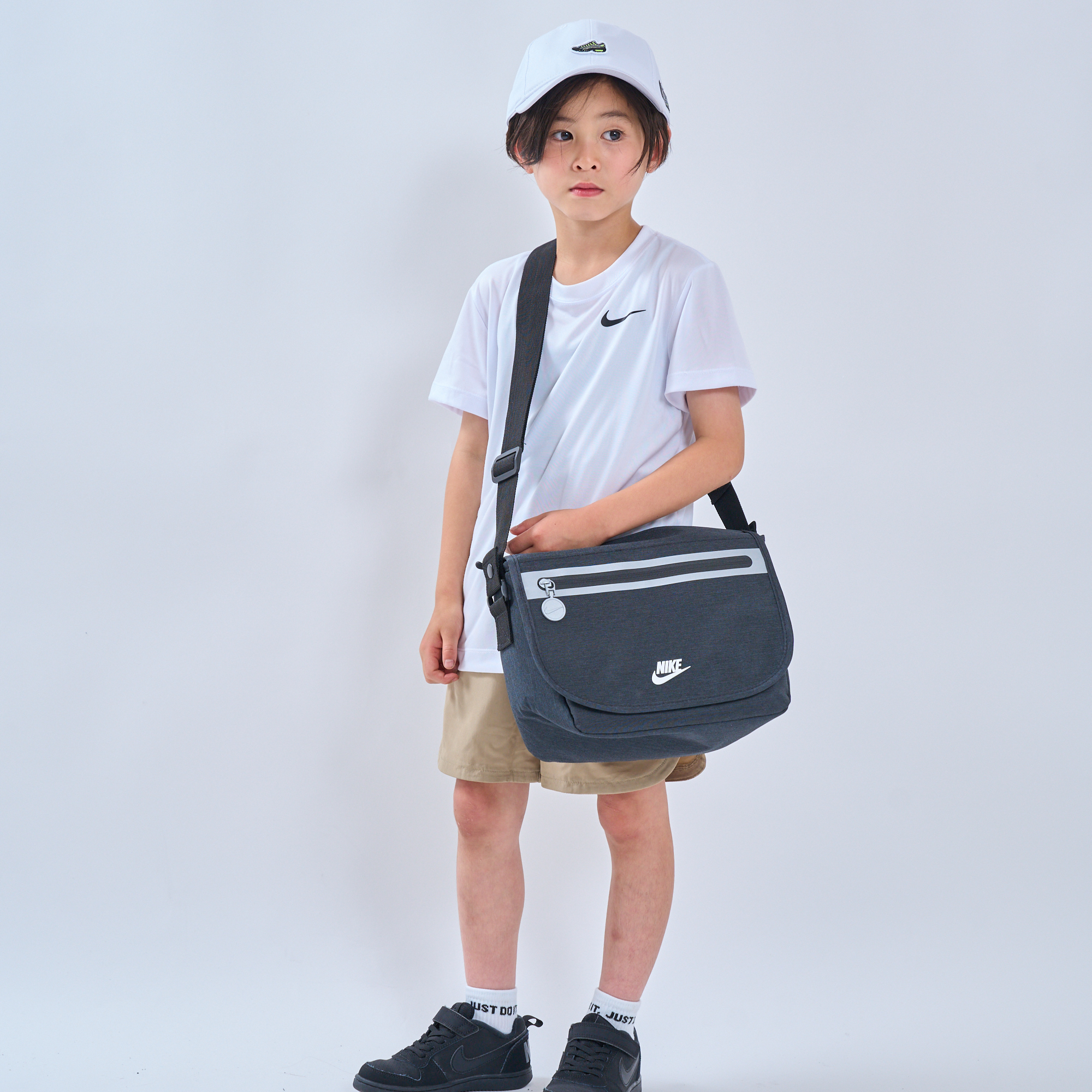 Nike（ナイキ）｜バッグ NIKE(ナイキ) NAN NK FUTURA MESSENGER LUNCH
