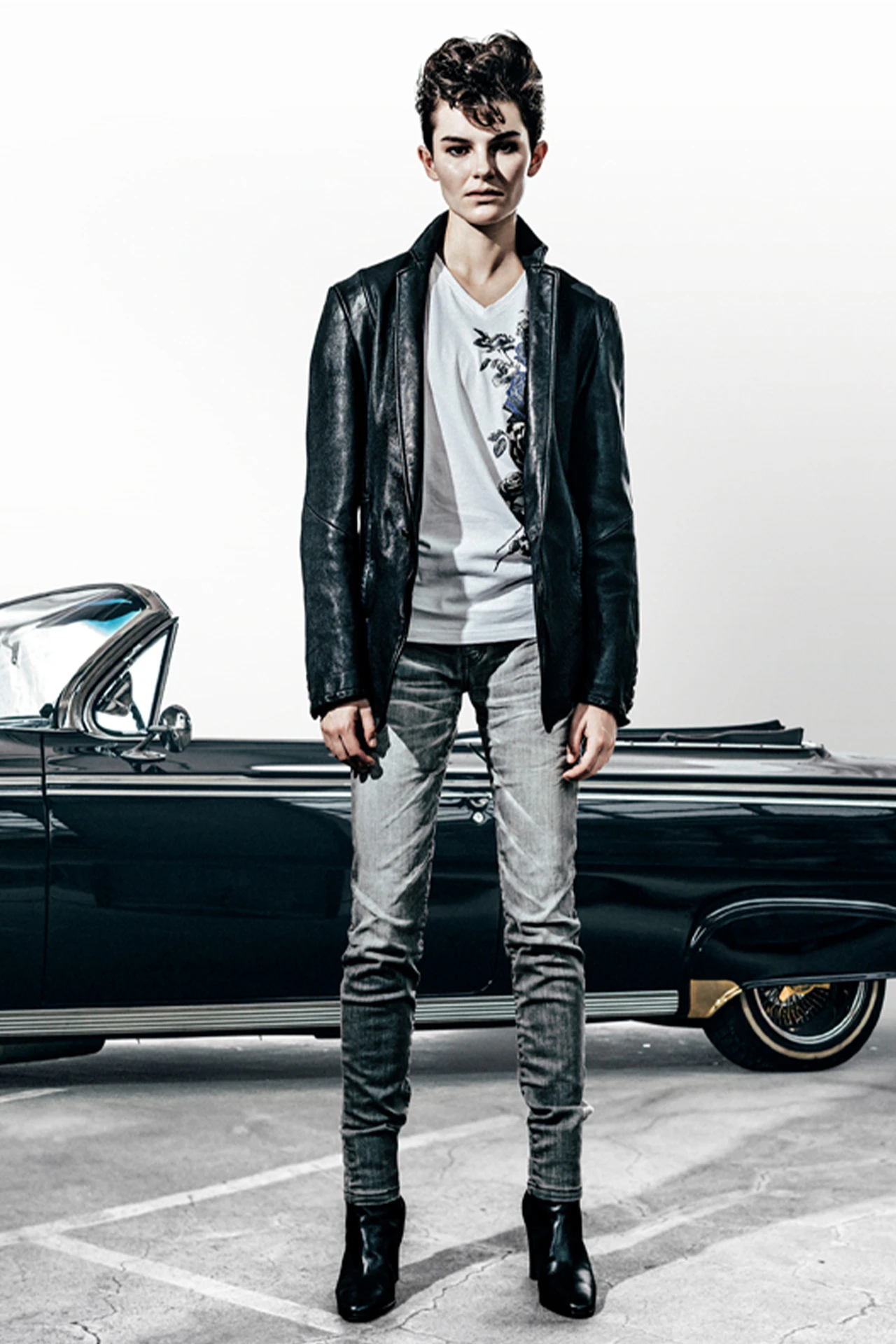 TORNADO MART∴ローズビーズプリントVネックカットソー / TORNADO MART