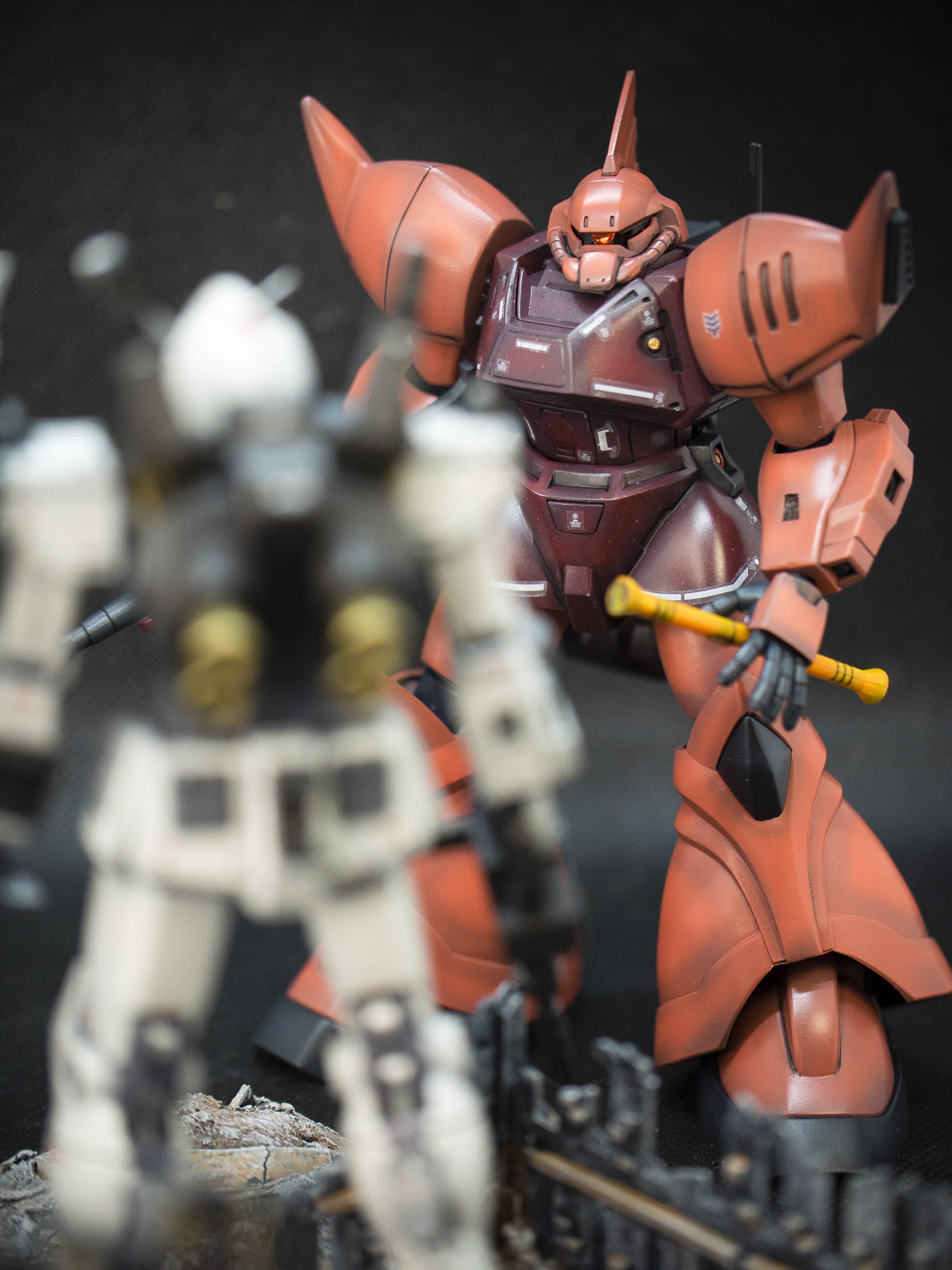 Bandai 1/144 HG MS-14F 'Gelgoog Marine' (Red Comet Custom) – It is