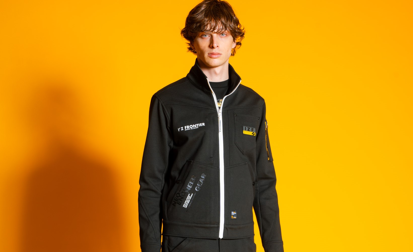 IZFRONTIER ハイセンスなデザイン。高機能でハイクオリティなワーク