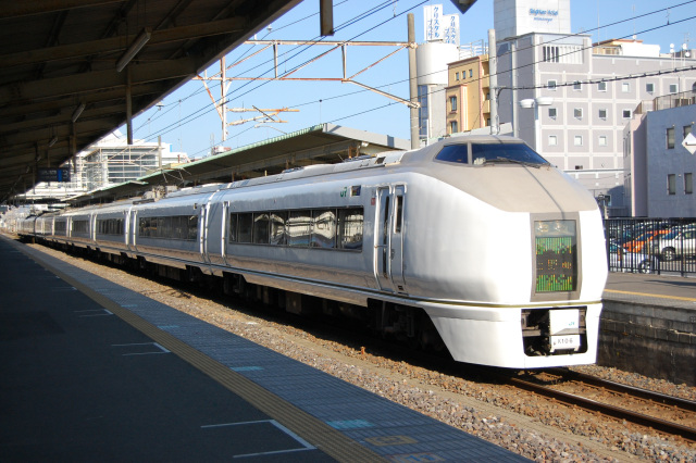 JR東日本 651系 特急「スーパーひたち」 - J鉄 online