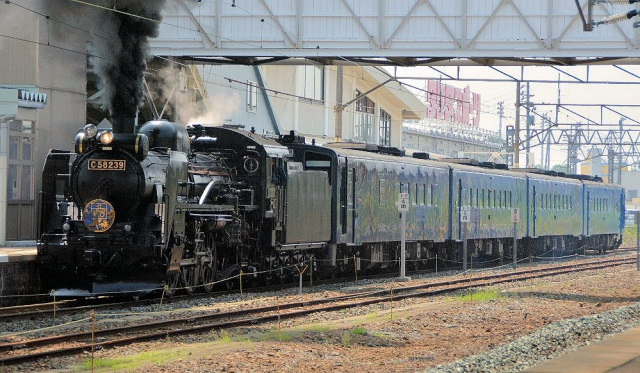 JR東日本 キハ141系＋C58形239号機 SL銀河 号 - J鉄 online