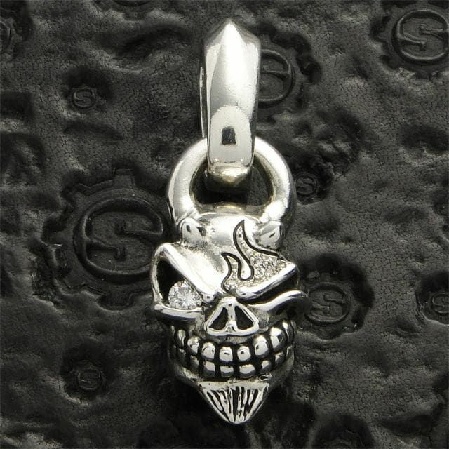 スターリンギア マイクロスカルペンダント w/サファイア | ジュエリー