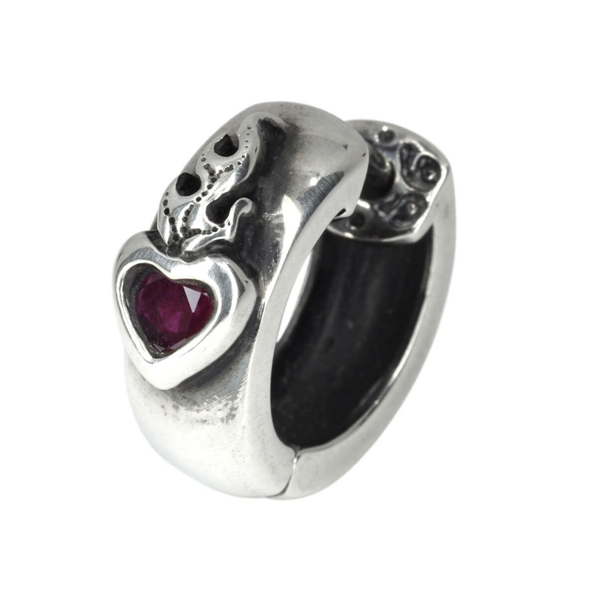 レザーズアンドトレジャーズ セイクリッドハートピアス w/ブルー