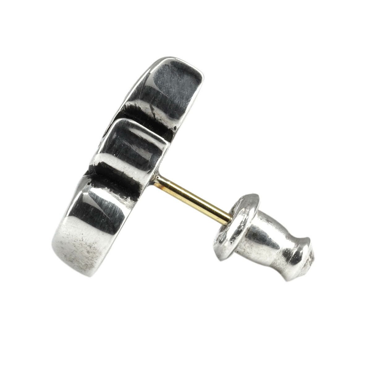 レザーズアンドトレジャーズ セイクリッドハートスタッド スモール w