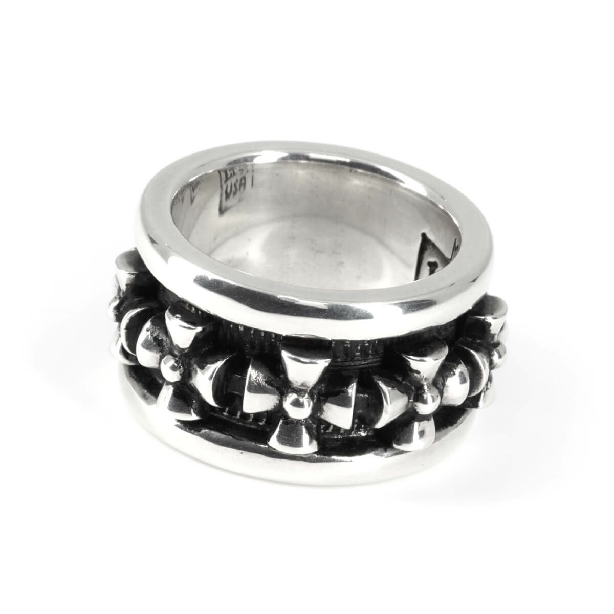 レザーズアンドトレジャーズ リボルビングニュークロスリング