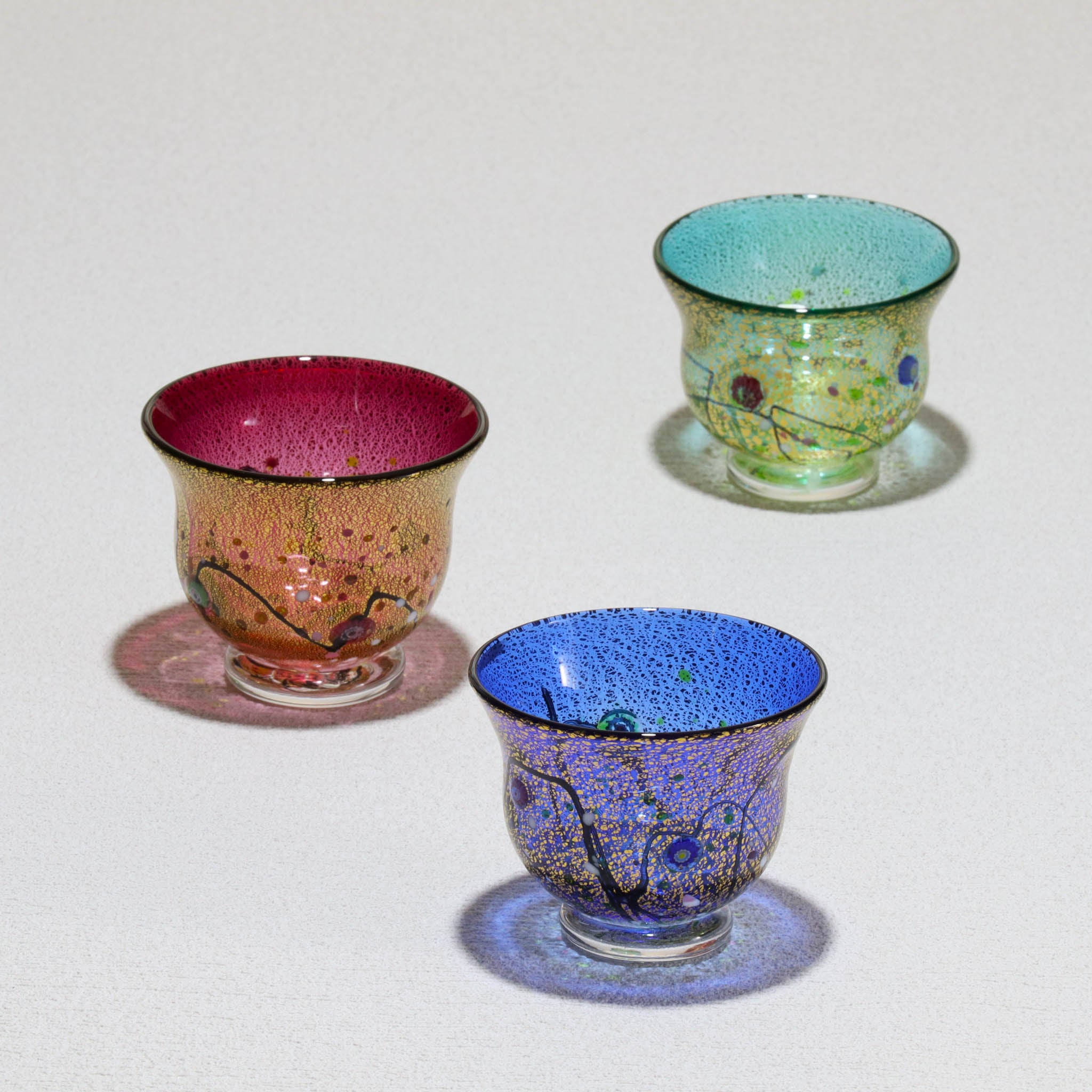 綾ガラス 酒器 | 光琳 雅 ぐい呑み | 金赤 | グラスアート黒木