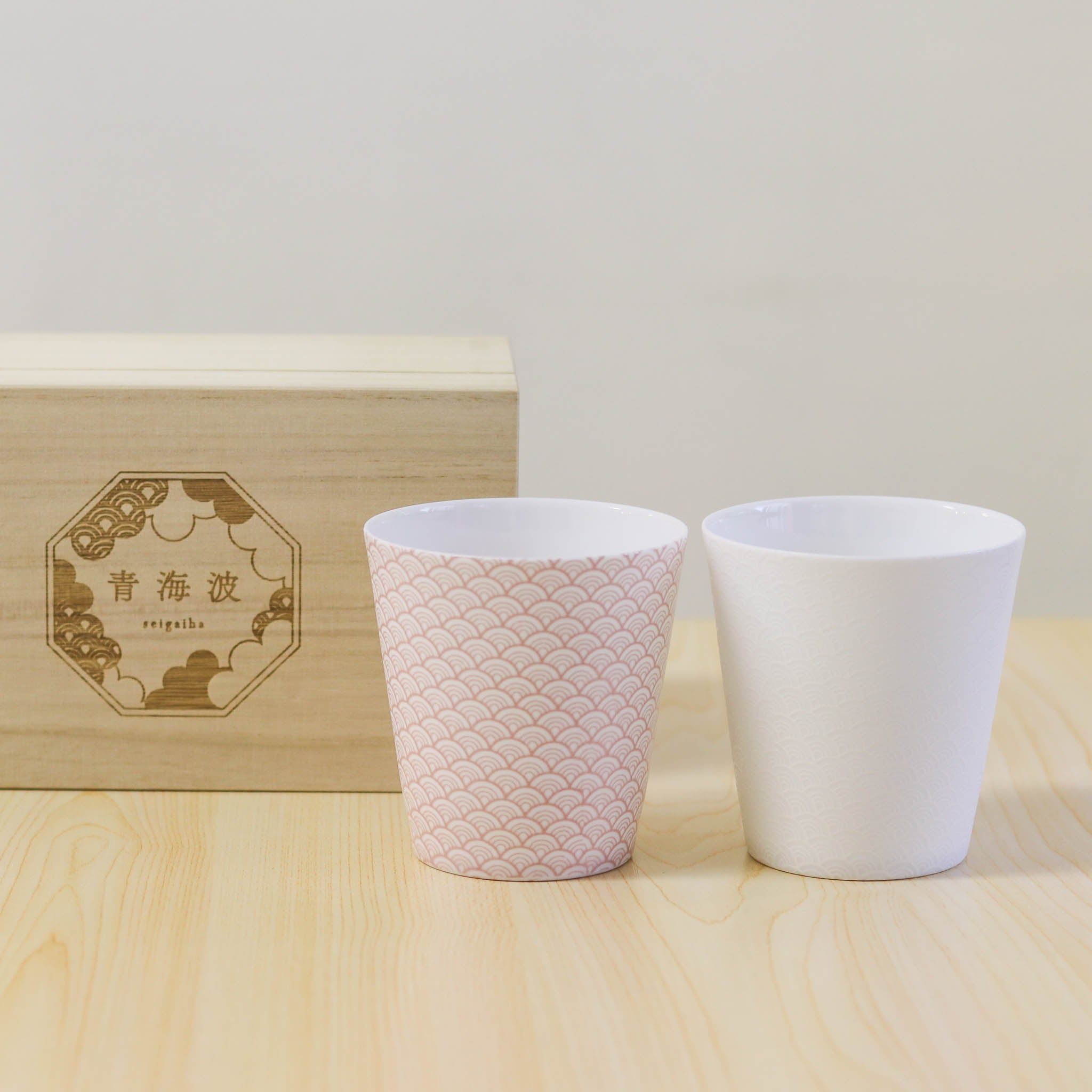 美濃焼 ペアタンブラー | 青海波カップ | ホワイト × ピンク