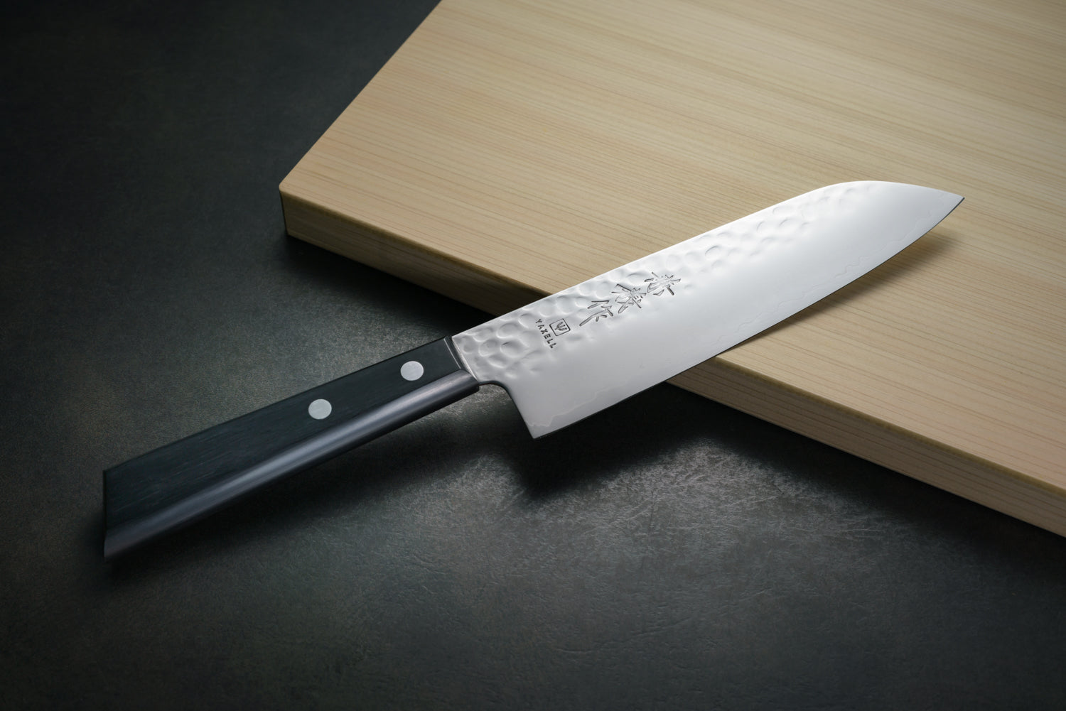 包丁の堺徳｜ペティナイフ 兼義 鎚目VG10