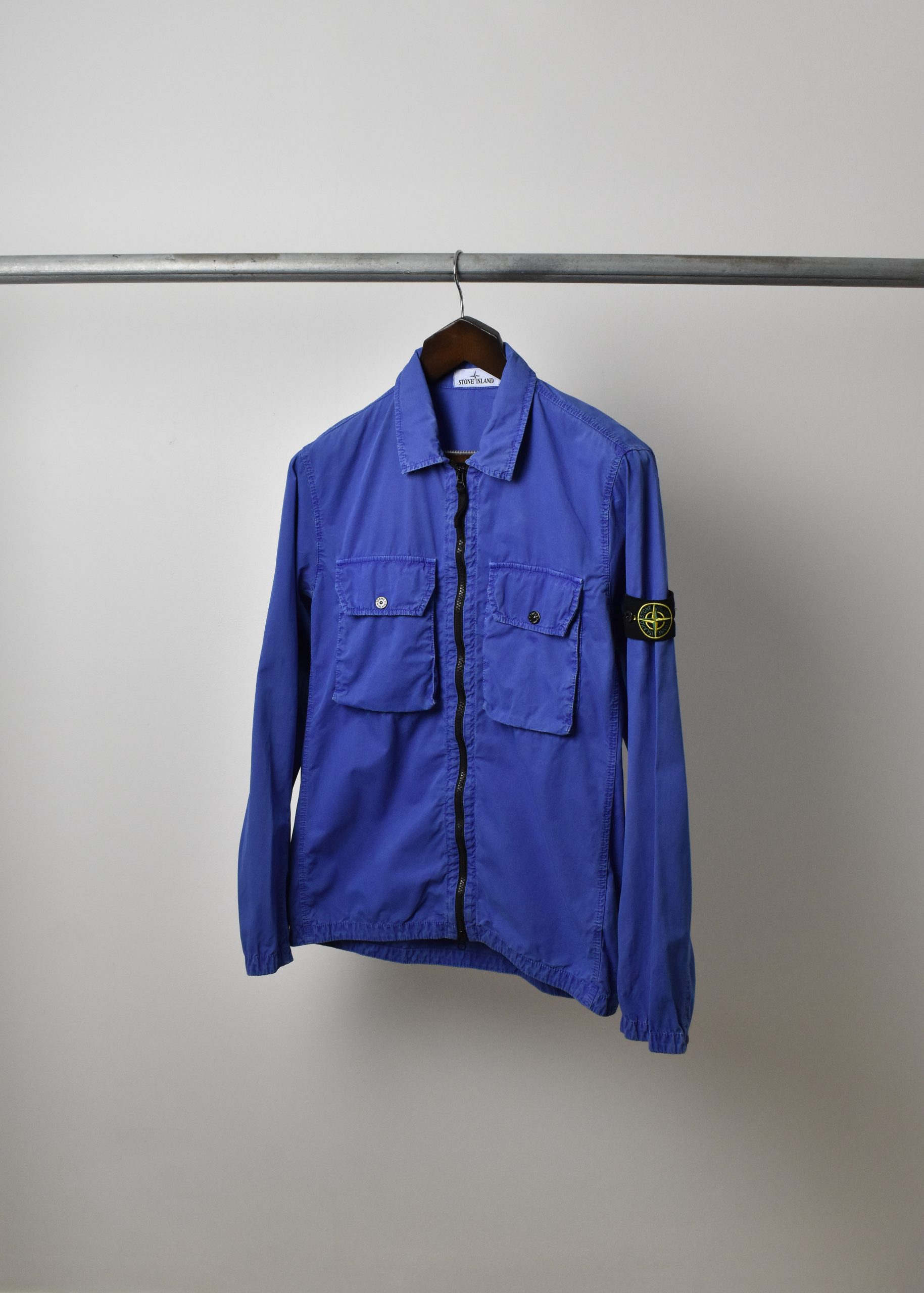 STONE ISLAND AW21 GARMENT DYED TWIN POCKET OVERSHIRT (L) - Jazzy