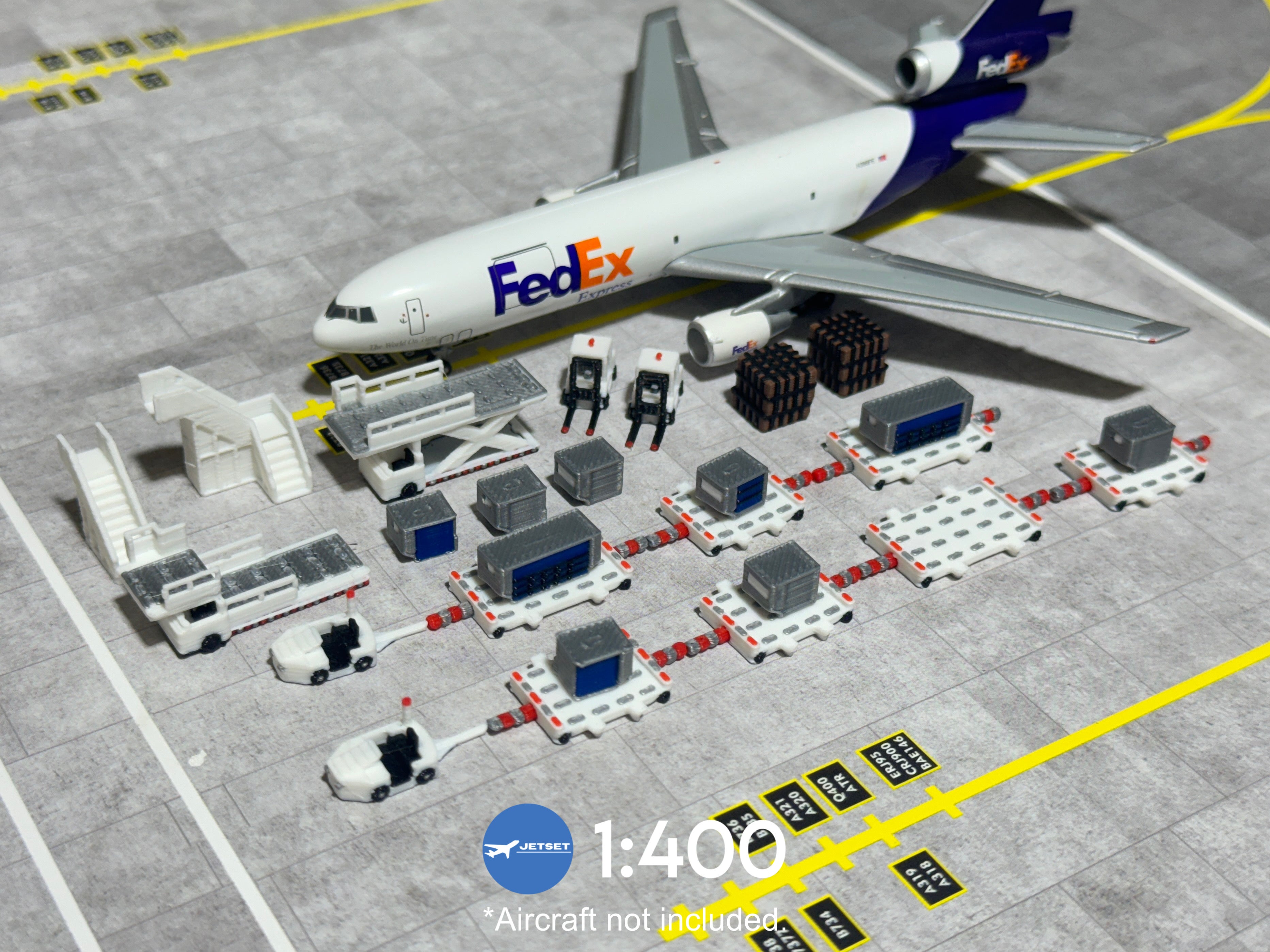 1:400 Scale Air Cargo GSE (LOT) 26 Pieces WHITE – Jetset Models