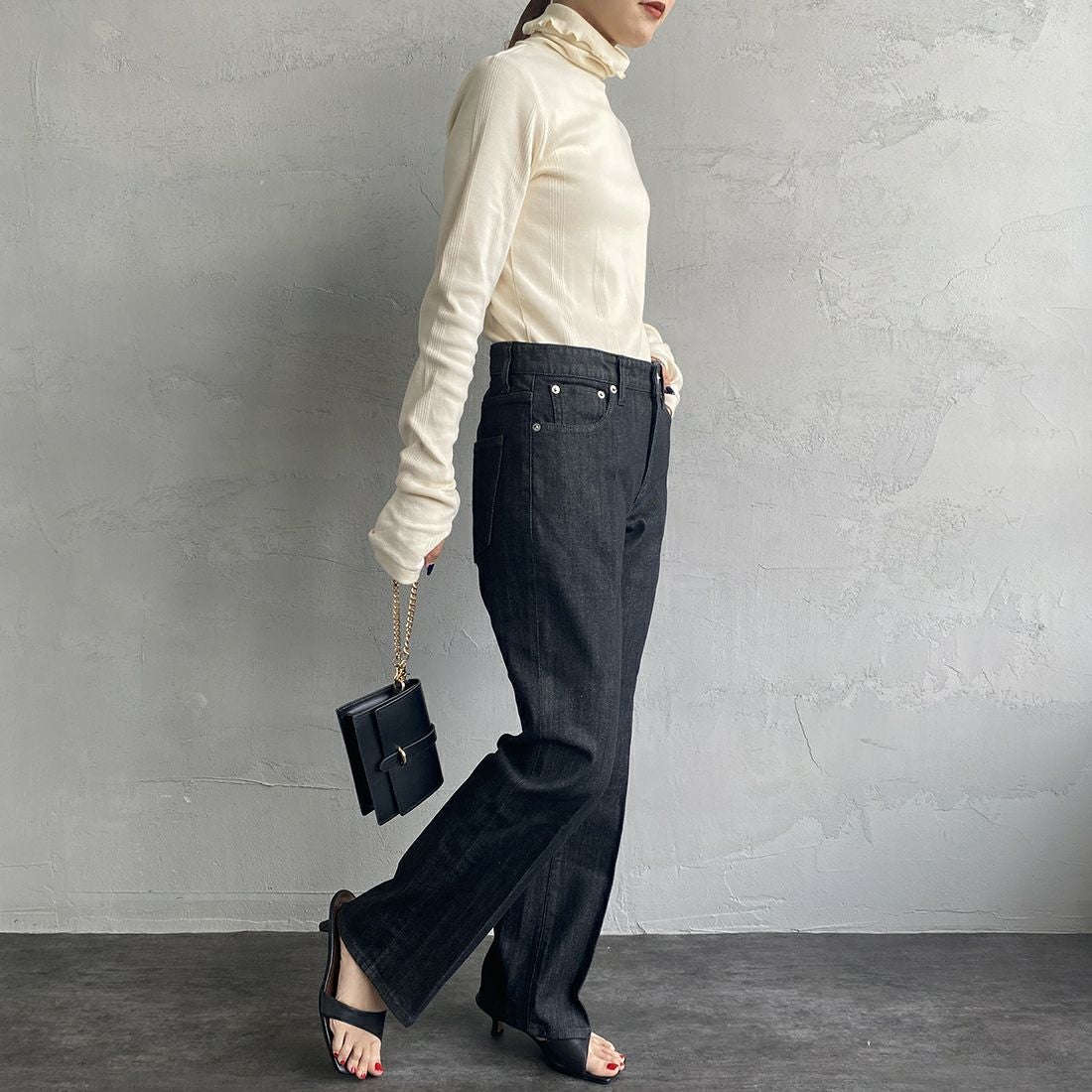 RED CARD TOKYO [レッドカード トーキョー] 辺見えみり