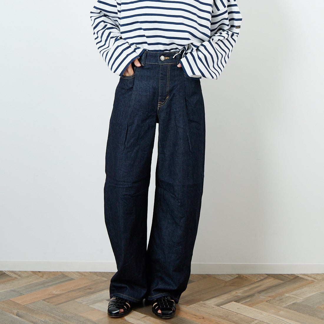 SOMETHING [サムシング] HANAタックカーブデニムパンツ [SEA880